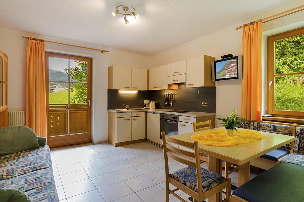 Garni Bergland Acomodação com café da manhã Racines Exterior foto